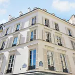 Newly Renovated Studio 2P- Elysee St-Honore